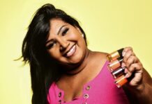 Ana Paula teve salão, faliu e hoje ganha R$ 30 mil com unhas quando descobriu o segredo Ana-Paula-teve-salao-faliu-e-hoje-ganha-R-30-mil-com-unhas-quando-descobriu-o-segredo
