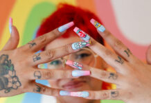 Manicure fatura até R$ 12.000 por mês com unhas estilizadas … Manicure fatura até R$ 12.000 por mês com unhas estilizadas ...